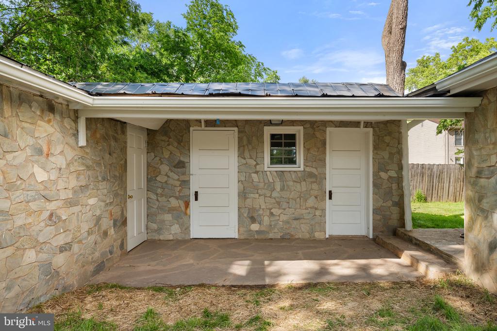 105 E WASHINGTON ST, REMINGTON, Virginia 22734, 4 Bedrooms Bedrooms, ,2 BathroomsBathrooms,Residential,105 E WASHINGTON ST,VAFQ2021480 MLS # VAFQ2021480