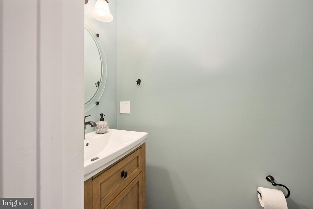 11212 PIEDMONT LANDING DR, FREDERICKSBURG, Virginia 22407, 4 Bedrooms Bedrooms, ,3 BathroomsBathrooms,Residential,11212 PIEDMONT LANDING DR,VASP2040458 MLS # VASP2040458