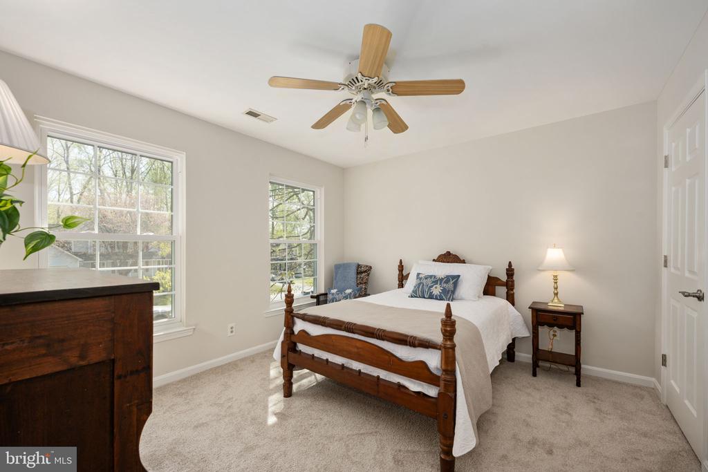 11212 PIEDMONT LANDING DR, FREDERICKSBURG, Virginia 22407, 4 Bedrooms Bedrooms, ,3 BathroomsBathrooms,Residential,11212 PIEDMONT LANDING DR,VASP2040458 MLS # VASP2040458