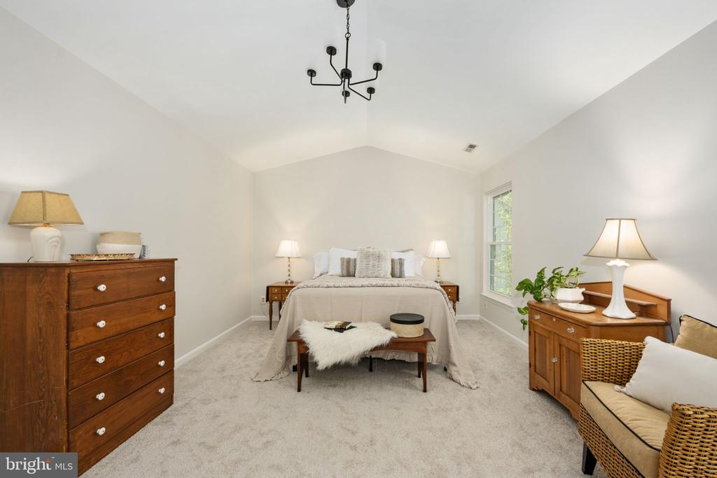 11212 PIEDMONT LANDING DR, FREDERICKSBURG, Virginia 22407, 4 Bedrooms Bedrooms, ,3 BathroomsBathrooms,Residential,11212 PIEDMONT LANDING DR,VASP2040458 MLS # VASP2040458