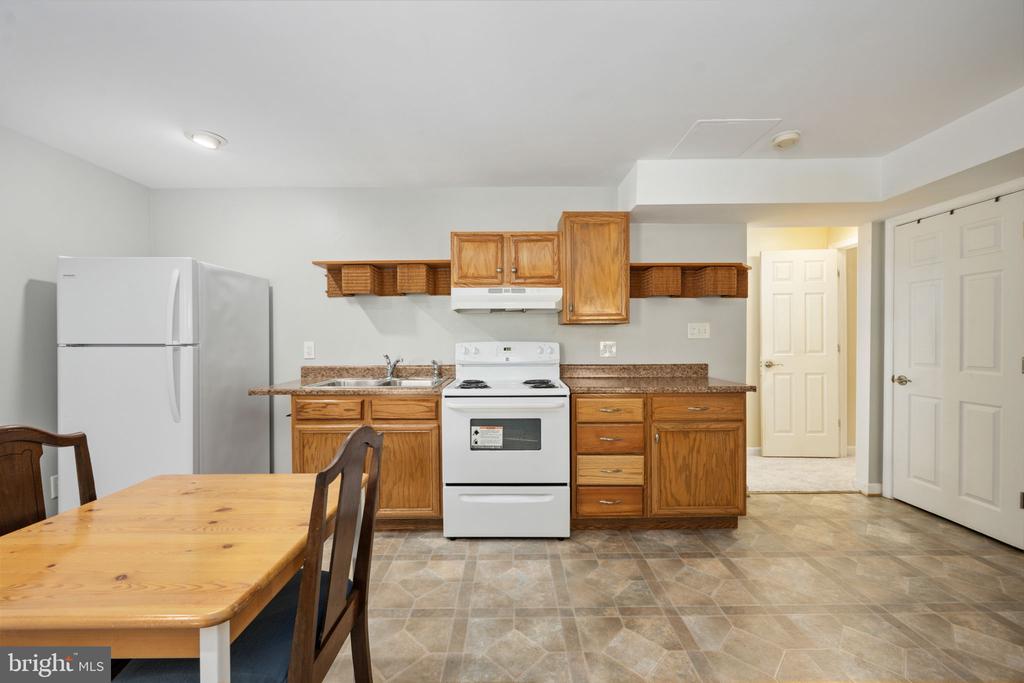 11212 PIEDMONT LANDING DR, FREDERICKSBURG, Virginia 22407, 4 Bedrooms Bedrooms, ,3 BathroomsBathrooms,Residential,11212 PIEDMONT LANDING DR,VASP2040458 MLS # VASP2040458