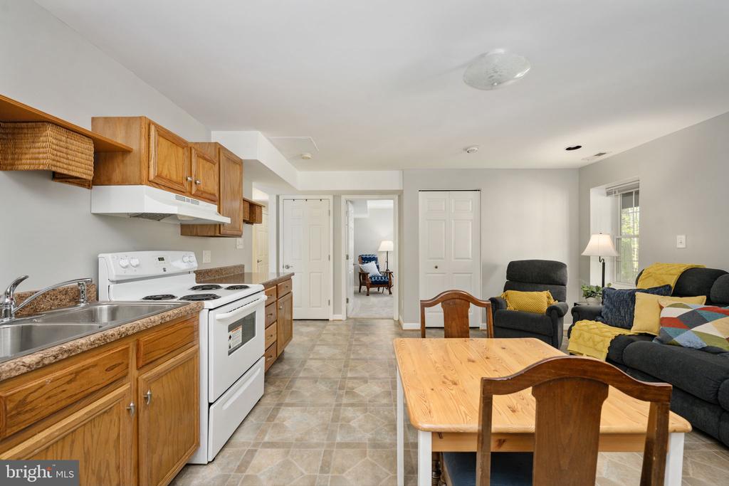 11212 PIEDMONT LANDING DR, FREDERICKSBURG, Virginia 22407, 4 Bedrooms Bedrooms, ,3 BathroomsBathrooms,Residential,11212 PIEDMONT LANDING DR,VASP2040458 MLS # VASP2040458