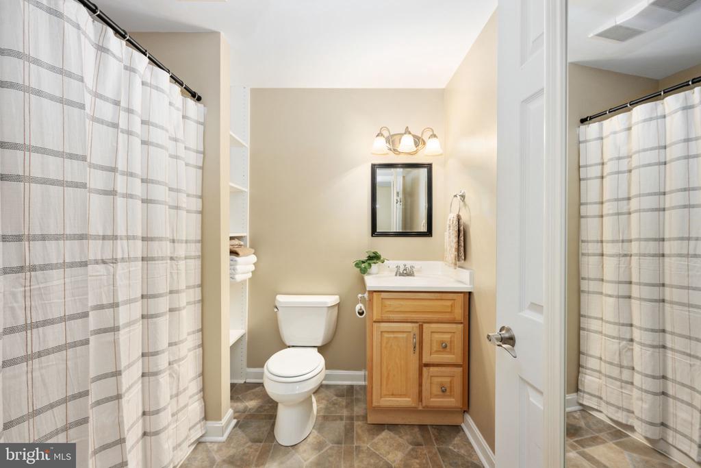 11212 PIEDMONT LANDING DR, FREDERICKSBURG, Virginia 22407, 4 Bedrooms Bedrooms, ,3 BathroomsBathrooms,Residential,11212 PIEDMONT LANDING DR,VASP2040458 MLS # VASP2040458