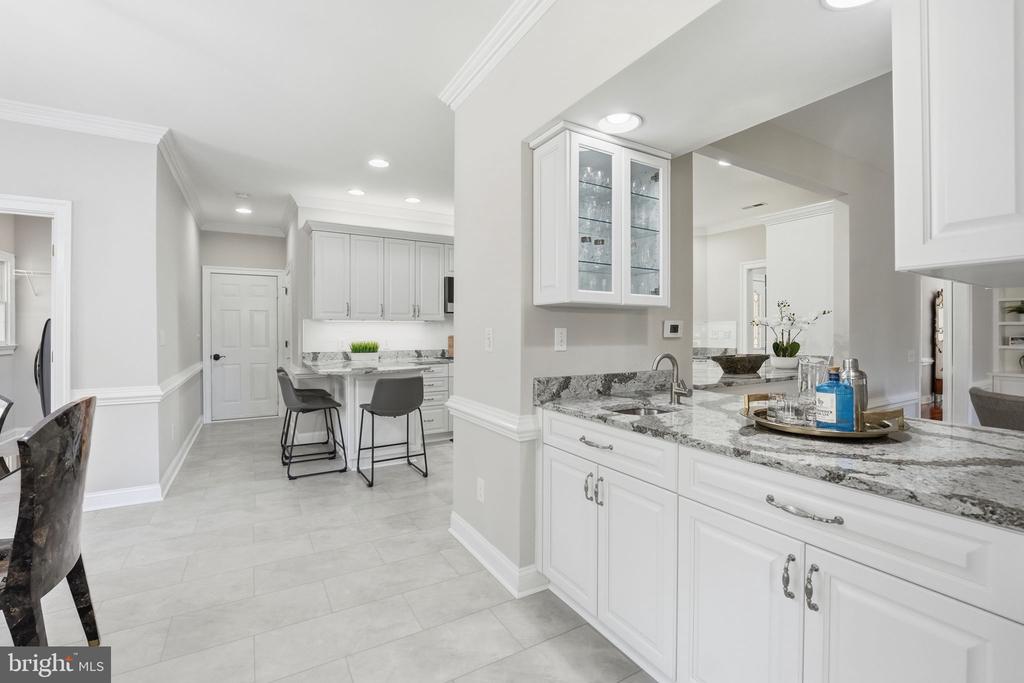 11406 STONEWALL JACKSON DR, SPOTSYLVANIA, Virginia 22551, 5 Bedrooms Bedrooms, ,4 BathroomsBathrooms,Residential,11406 STONEWALL JACKSON DR,VASP2040478 MLS # VASP2040478