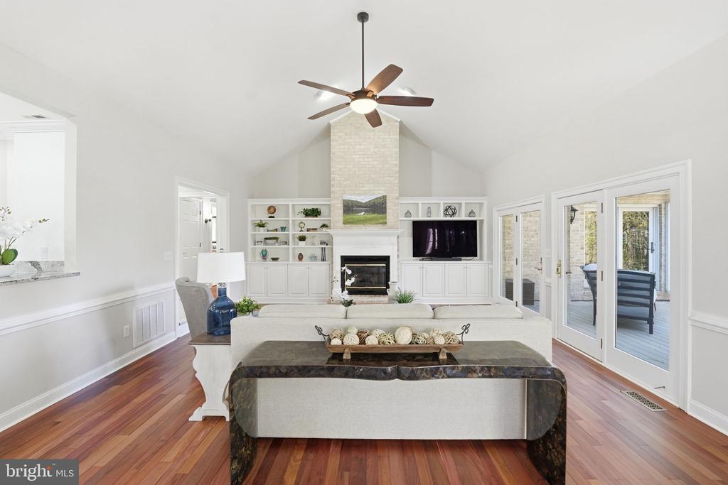 11406 STONEWALL JACKSON DR, SPOTSYLVANIA, Virginia 22551, 5 Bedrooms Bedrooms, ,4 BathroomsBathrooms,Residential,11406 STONEWALL JACKSON DR,VASP2040478 MLS # VASP2040478