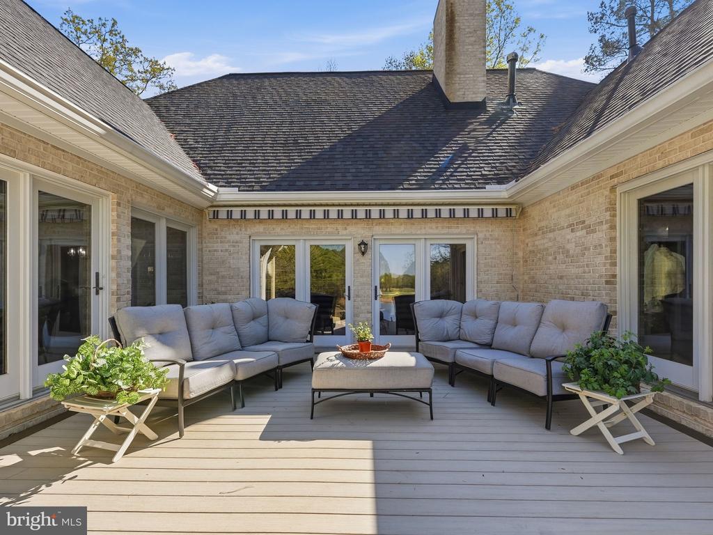 11406 STONEWALL JACKSON DR, SPOTSYLVANIA, Virginia 22551, 5 Bedrooms Bedrooms, ,4 BathroomsBathrooms,Residential,11406 STONEWALL JACKSON DR,VASP2040478 MLS # VASP2040478