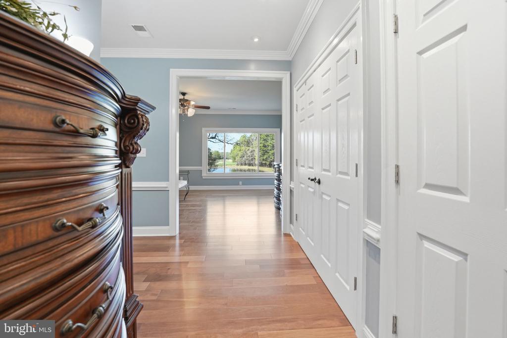 11406 STONEWALL JACKSON DR, SPOTSYLVANIA, Virginia 22551, 5 Bedrooms Bedrooms, ,4 BathroomsBathrooms,Residential,11406 STONEWALL JACKSON DR,VASP2040478 MLS # VASP2040478