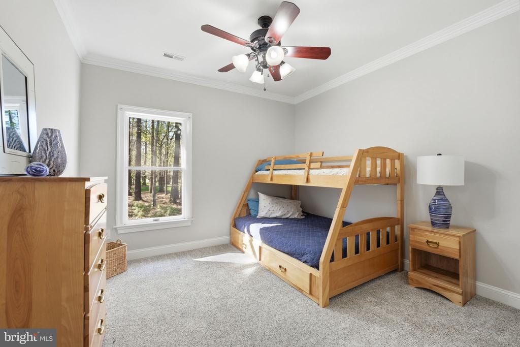 11406 STONEWALL JACKSON DR, SPOTSYLVANIA, Virginia 22551, 5 Bedrooms Bedrooms, ,4 BathroomsBathrooms,Residential,11406 STONEWALL JACKSON DR,VASP2040478 MLS # VASP2040478