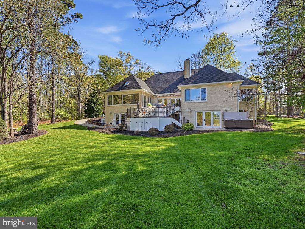 11406 STONEWALL JACKSON DR, SPOTSYLVANIA, Virginia 22551, 5 Bedrooms Bedrooms, ,4 BathroomsBathrooms,Residential,11406 STONEWALL JACKSON DR,VASP2040478 MLS # VASP2040478