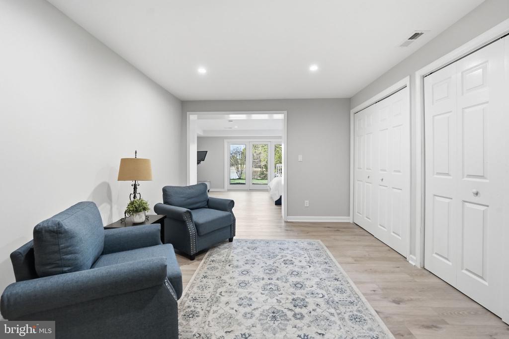 11406 STONEWALL JACKSON DR, SPOTSYLVANIA, Virginia 22551, 5 Bedrooms Bedrooms, ,4 BathroomsBathrooms,Residential,11406 STONEWALL JACKSON DR,VASP2040478 MLS # VASP2040478