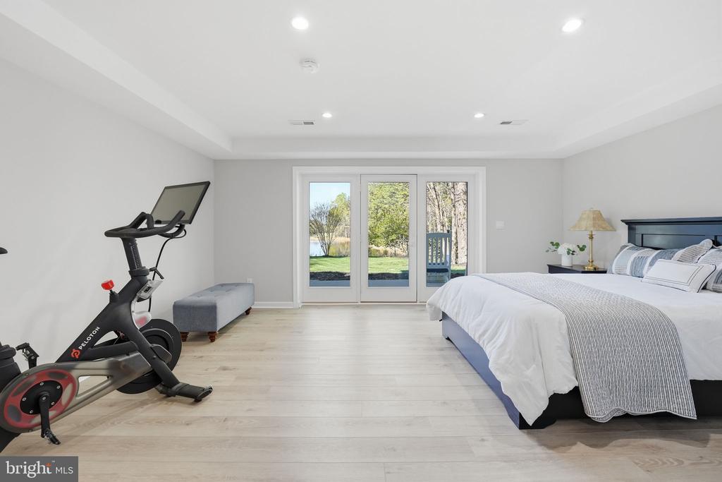 11406 STONEWALL JACKSON DR, SPOTSYLVANIA, Virginia 22551, 5 Bedrooms Bedrooms, ,4 BathroomsBathrooms,Residential,11406 STONEWALL JACKSON DR,VASP2040478 MLS # VASP2040478