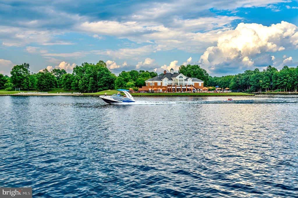 11406 STONEWALL JACKSON DR, SPOTSYLVANIA, Virginia 22551, 5 Bedrooms Bedrooms, ,4 BathroomsBathrooms,Residential,11406 STONEWALL JACKSON DR,VASP2040478 MLS # VASP2040478