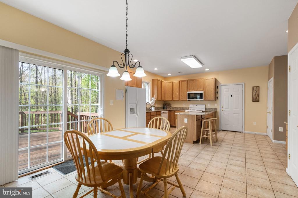 6712 CASTLETON DR, FREDERICKSBURG, Virginia 22407, 5 Bedrooms Bedrooms, ,3 BathroomsBathrooms,Residential,6712 CASTLETON DR,VASP2040592 MLS # VASP2040592