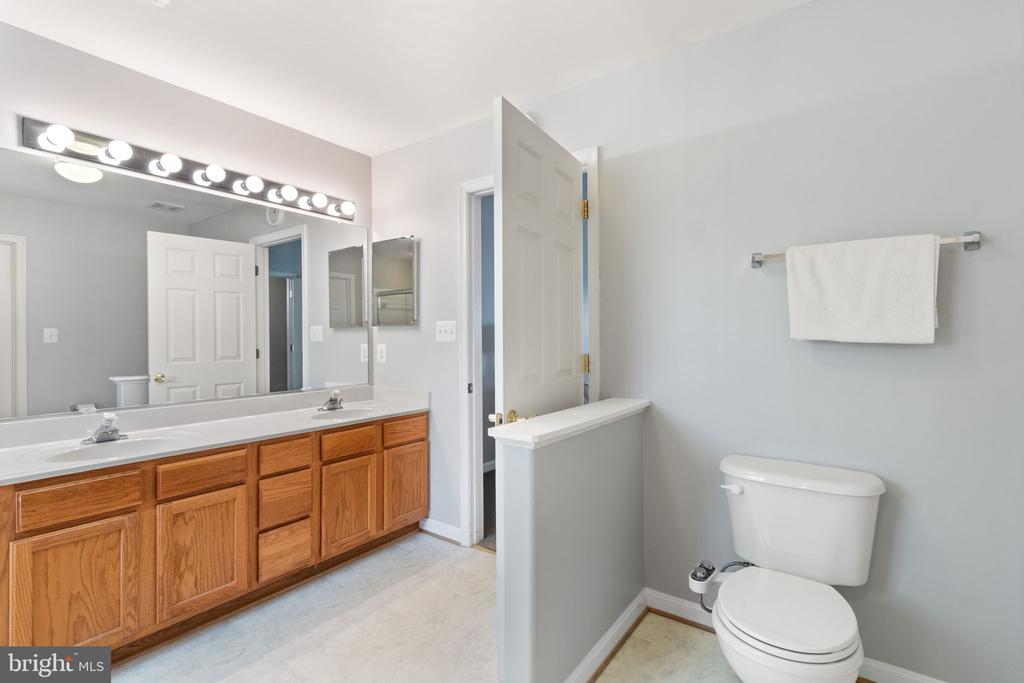 6712 CASTLETON DR, FREDERICKSBURG, Virginia 22407, 5 Bedrooms Bedrooms, ,3 BathroomsBathrooms,Residential,6712 CASTLETON DR,VASP2040592 MLS # VASP2040592