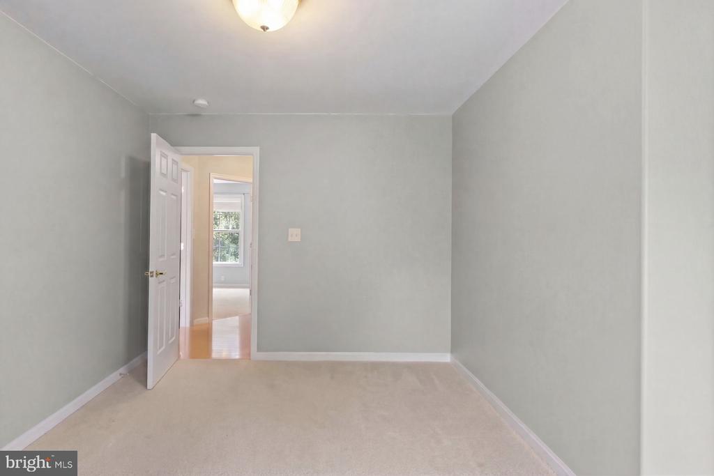 6712 CASTLETON DR, FREDERICKSBURG, Virginia 22407, 5 Bedrooms Bedrooms, ,3 BathroomsBathrooms,Residential,6712 CASTLETON DR,VASP2040592 MLS # VASP2040592