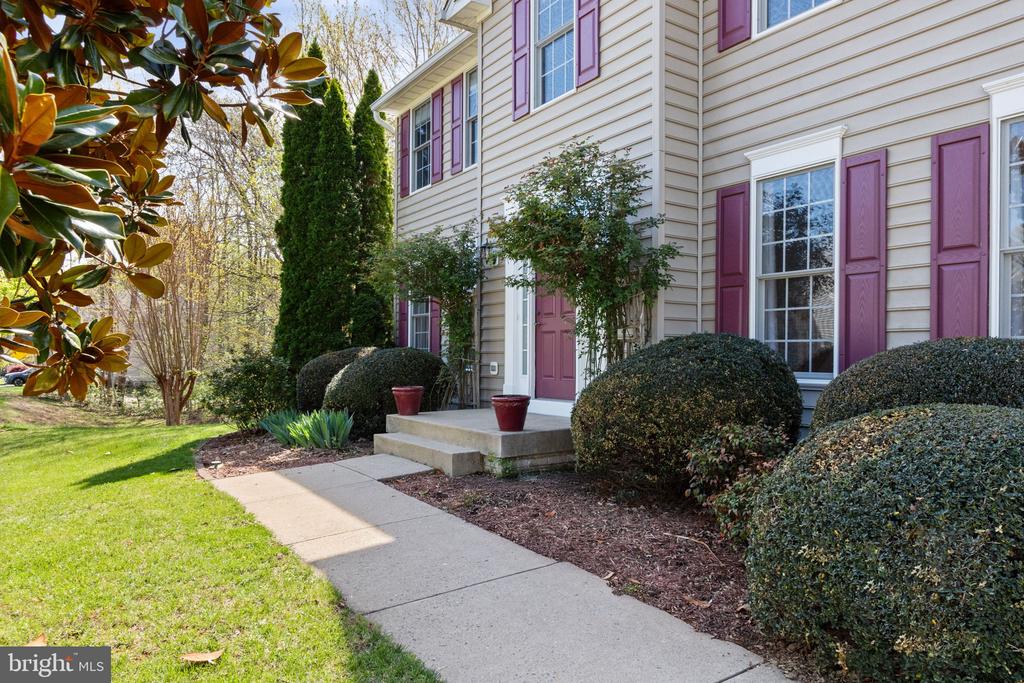 6712 CASTLETON DR, FREDERICKSBURG, Virginia 22407, 5 Bedrooms Bedrooms, ,3 BathroomsBathrooms,Residential,6712 CASTLETON DR,VASP2040592 MLS # VASP2040592