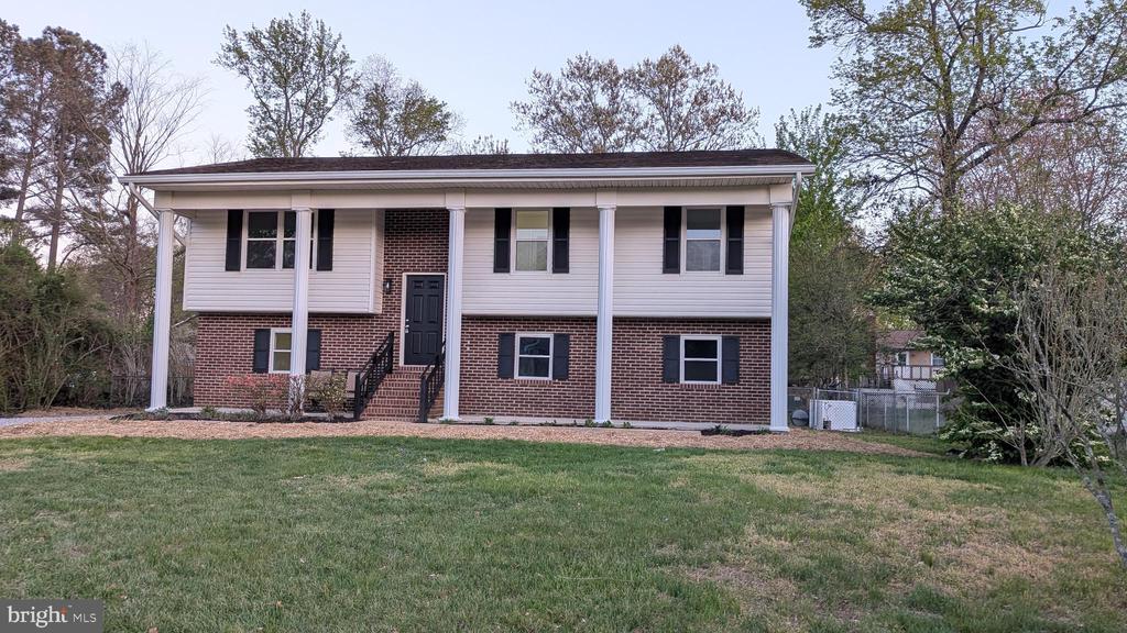 120 GALLIMORE DR, FREDERICKSBURG, Virginia 22407, 5 Bedrooms Bedrooms, ,3 BathroomsBathrooms,Residential,MILL GARDEN,120 GALLIMORE DR,VASP2040812 MLS # VASP2040812