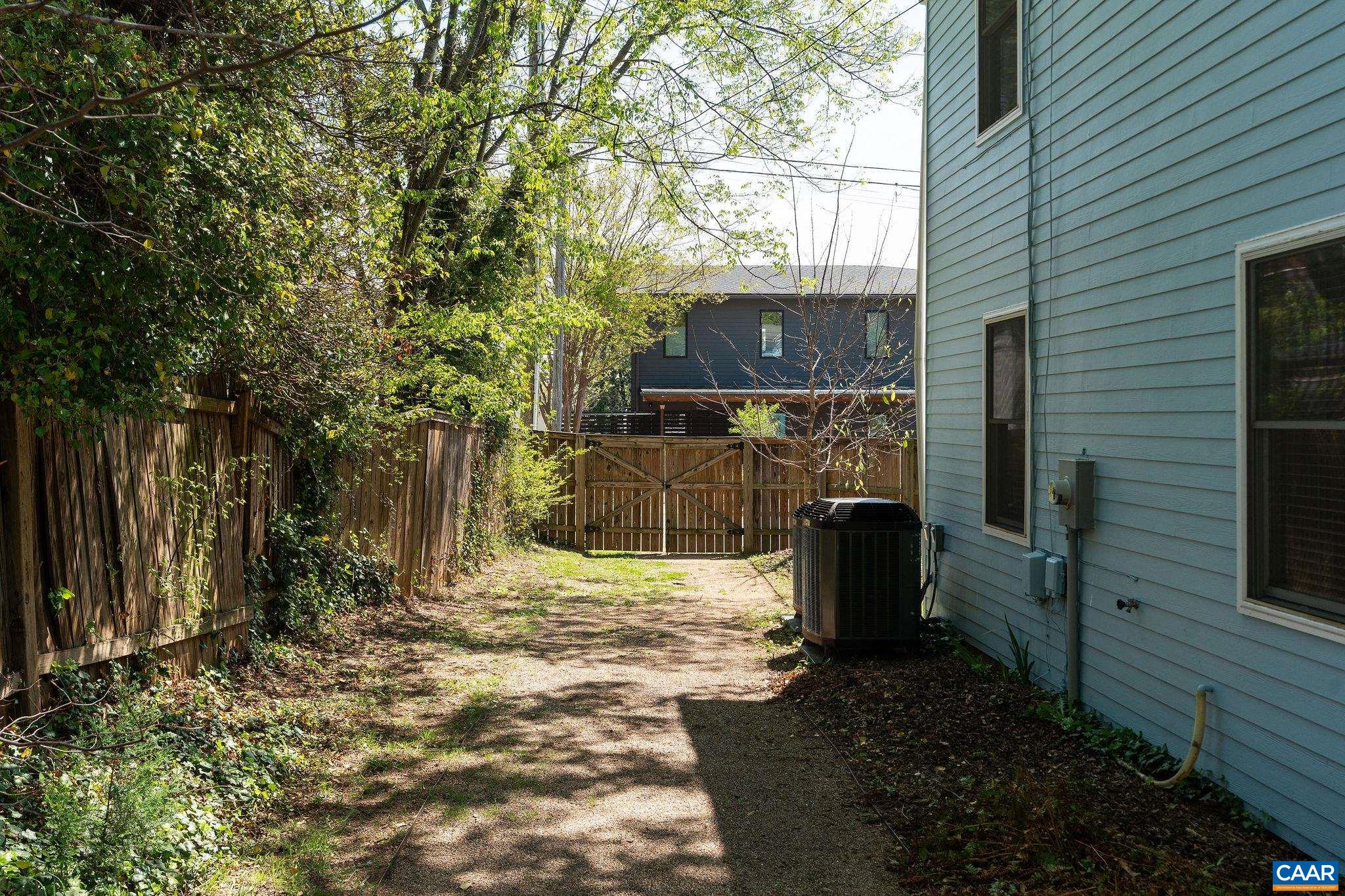 417 9TH ST, CHARLOTTESVILLE, Virginia 22903, 3 Bedrooms Bedrooms, ,2 BathroomsBathrooms,Residential,417 9TH ST,675508 MLS # 675508