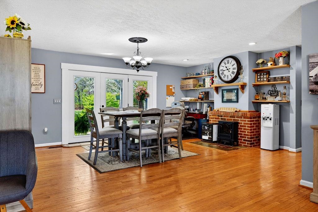 153 THOROFARE RD, CRIMORA, Virginia 24431, 3 Bedrooms Bedrooms, ,2 BathroomsBathrooms,Residential,153 THOROFARE RD,675579 MLS # 675579