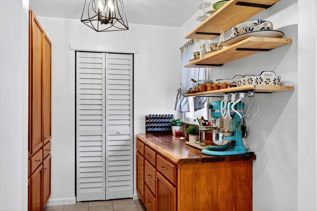 153 THOROFARE RD, CRIMORA, Virginia 24431, 3 Bedrooms Bedrooms, ,2 BathroomsBathrooms,Residential,153 THOROFARE RD,675579 MLS # 675579