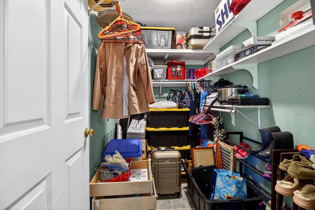 153 THOROFARE RD, CRIMORA, Virginia 24431, 3 Bedrooms Bedrooms, ,2 BathroomsBathrooms,Residential,153 THOROFARE RD,675579 MLS # 675579