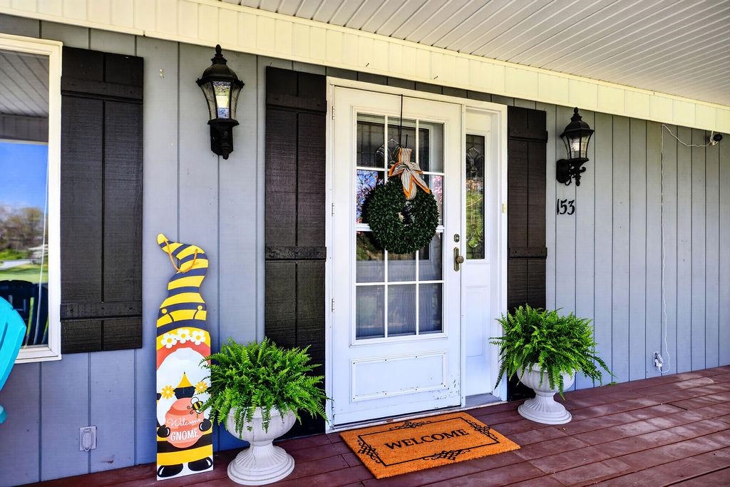 153 THOROFARE RD, CRIMORA, Virginia 24431, 3 Bedrooms Bedrooms, ,2 BathroomsBathrooms,Residential,153 THOROFARE RD,675579 MLS # 675579