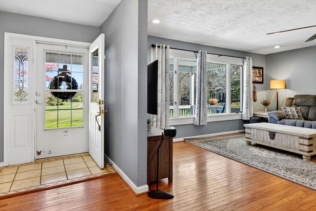 153 THOROFARE RD, CRIMORA, Virginia 24431, 3 Bedrooms Bedrooms, ,2 BathroomsBathrooms,Residential,153 THOROFARE RD,675579 MLS # 675579