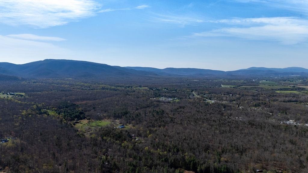 153 THOROFARE RD, CRIMORA, Virginia 24431, 3 Bedrooms Bedrooms, ,2 BathroomsBathrooms,Residential,153 THOROFARE RD,675579 MLS # 675579