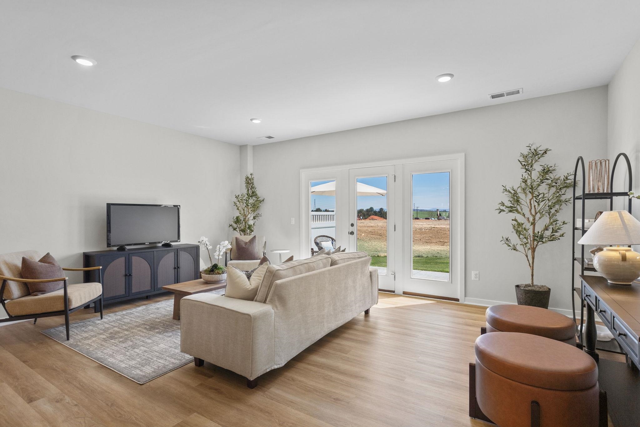 204 SCARLET MAPLE LN, BRIDGEWATER, Virginia 22812, 3 Bedrooms Bedrooms, ,2 BathroomsBathrooms,Residential,The Glen at Cooks Creek,204 SCARLET MAPLE LN,675580 MLS # 675580