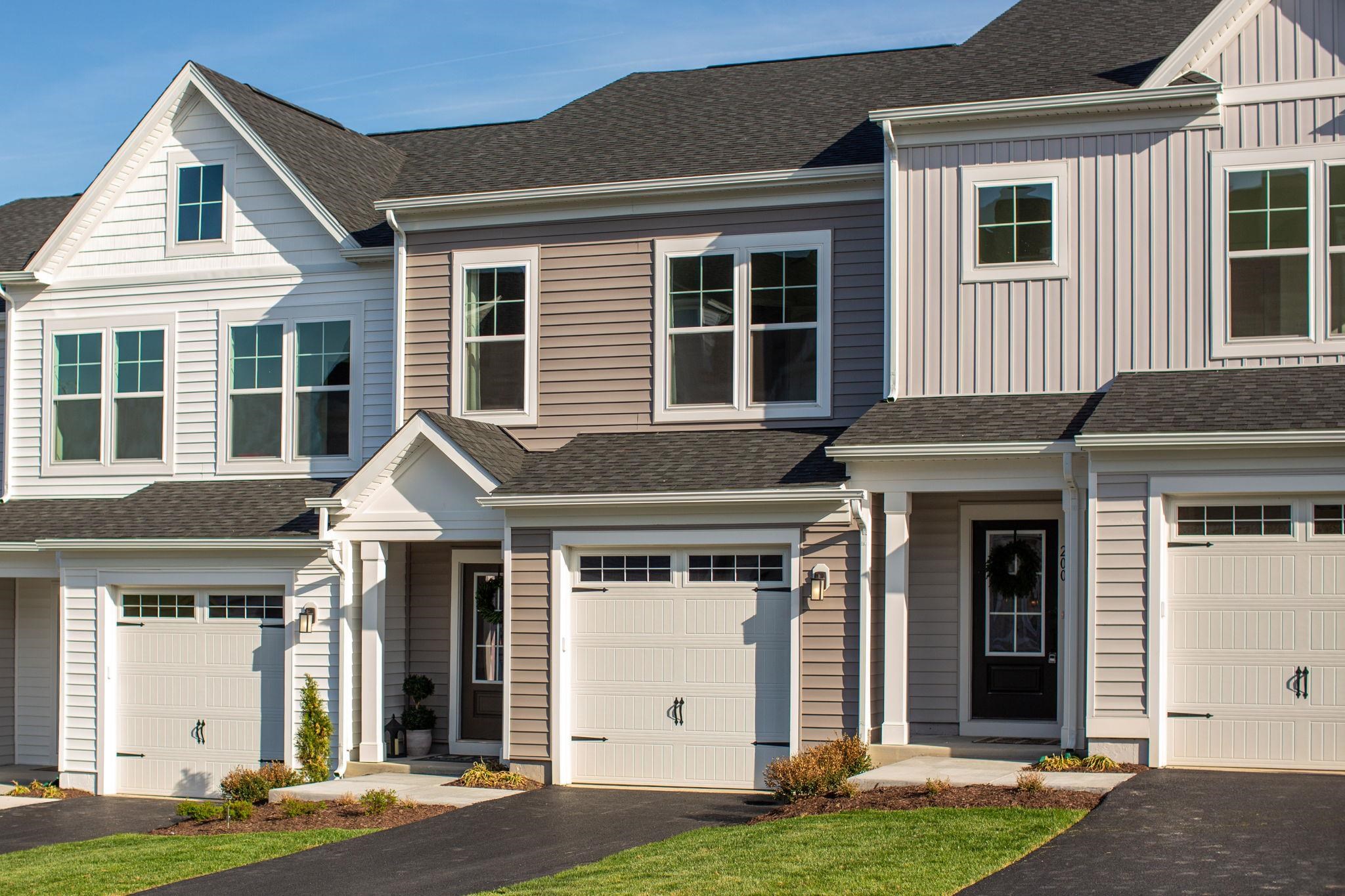 204 SCARLET MAPLE LN, BRIDGEWATER, Virginia 22812, 3 Bedrooms Bedrooms, ,2 BathroomsBathrooms,Residential,The Glen at Cooks Creek,204 SCARLET MAPLE LN,675580 MLS # 675580