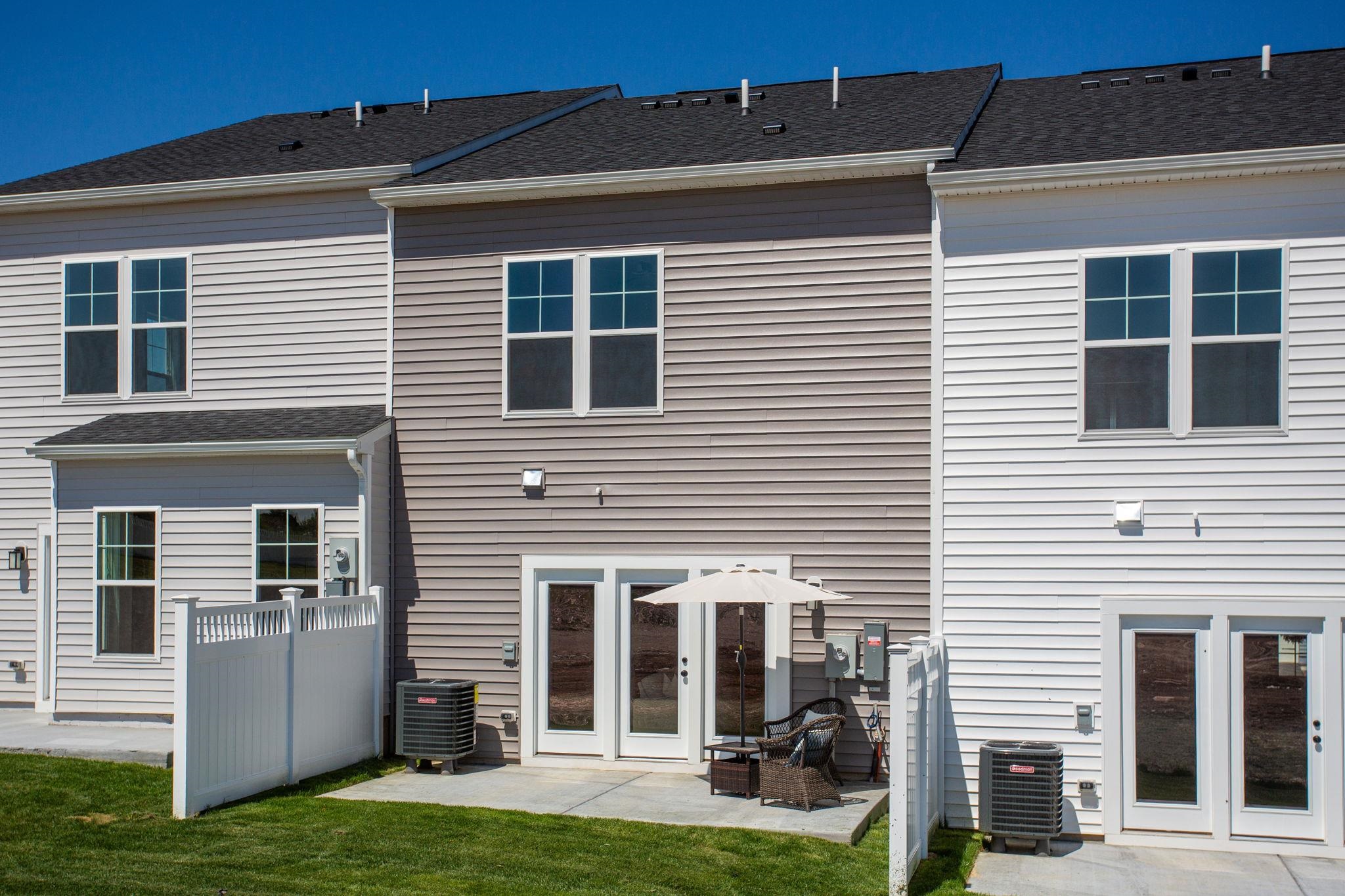 204 SCARLET MAPLE LN, BRIDGEWATER, Virginia 22812, 3 Bedrooms Bedrooms, ,2 BathroomsBathrooms,Residential,The Glen at Cooks Creek,204 SCARLET MAPLE LN,675580 MLS # 675580