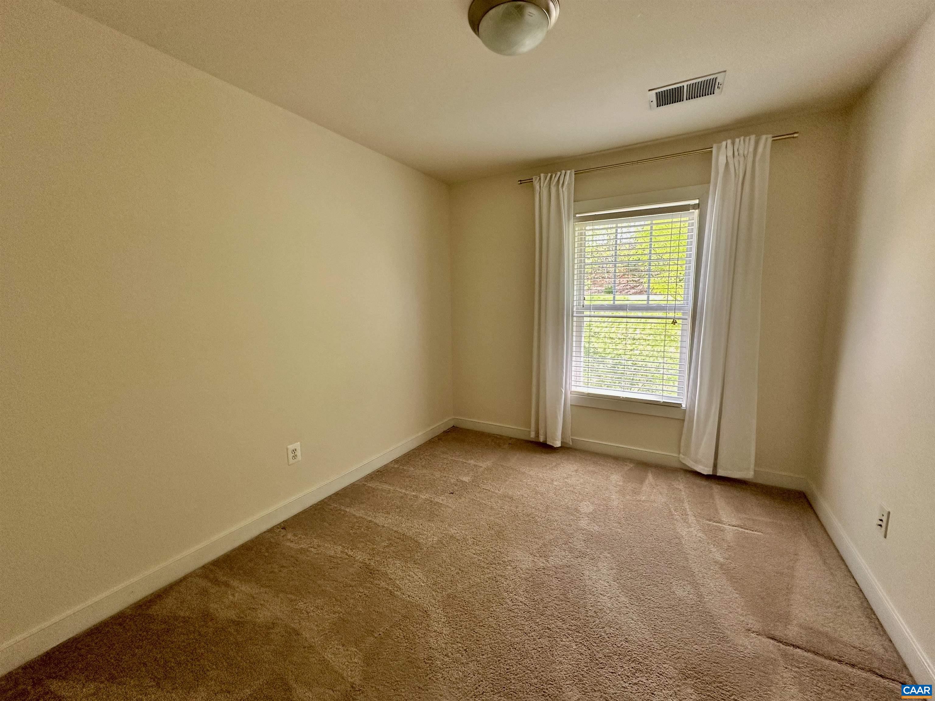 2140 SARANAC CT, CHARLOTTESVILLE, Virginia 22911, 3 Bedrooms Bedrooms, ,2 BathroomsBathrooms,Residential,2140 SARANAC CT,675582 MLS # 675582