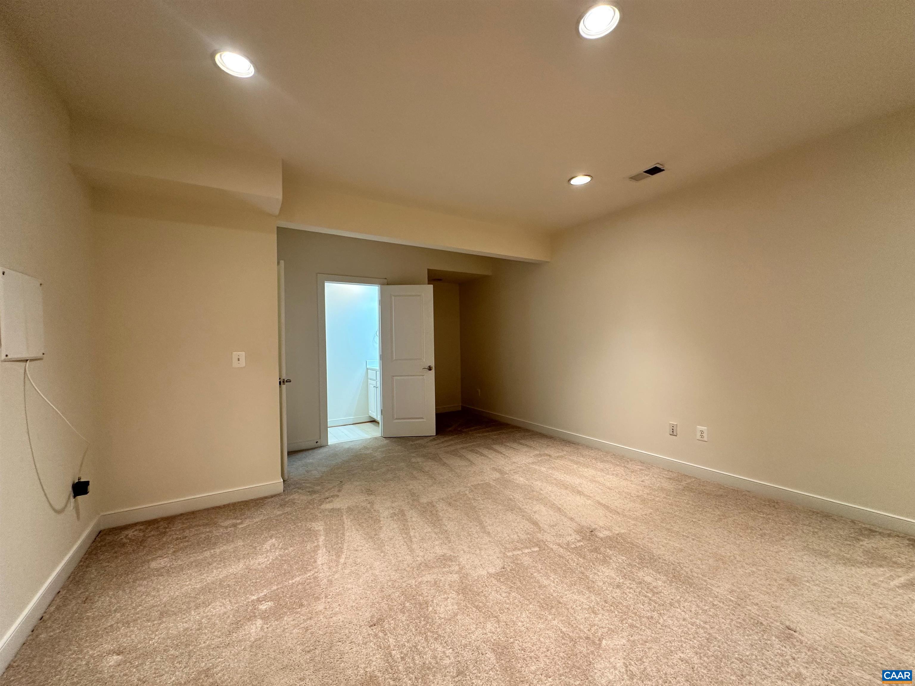 2140 SARANAC CT, CHARLOTTESVILLE, Virginia 22911, 3 Bedrooms Bedrooms, ,2 BathroomsBathrooms,Residential,2140 SARANAC CT,675582 MLS # 675582