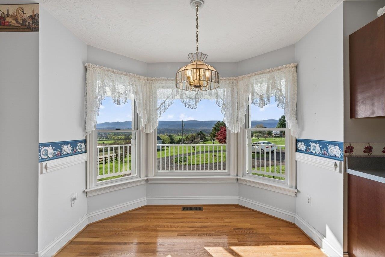 2395 NORTH EAST SIDE HWY, ELKTON, Virginia 22827, 4 Bedrooms Bedrooms, ,4 BathroomsBathrooms,Residential,2395 NORTH EAST SIDE HWY,675584 MLS # 675584