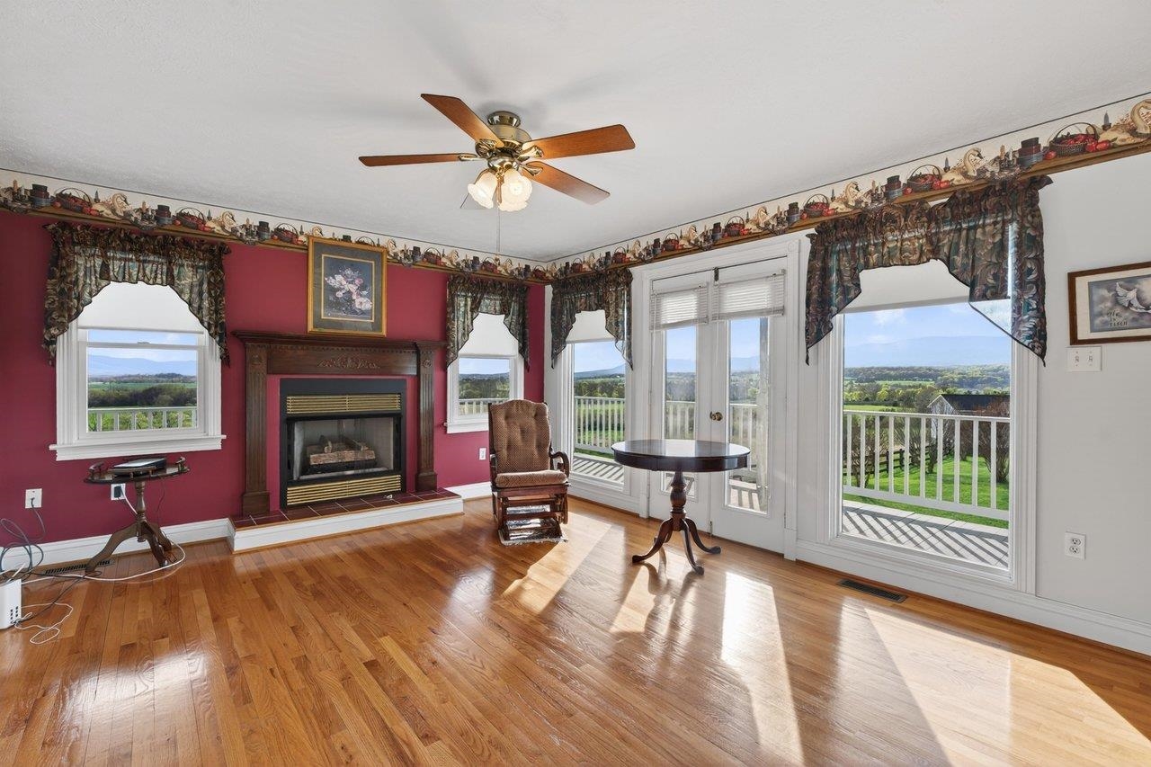 2395 NORTH EAST SIDE HWY, ELKTON, Virginia 22827, 4 Bedrooms Bedrooms, ,4 BathroomsBathrooms,Residential,2395 NORTH EAST SIDE HWY,675584 MLS # 675584