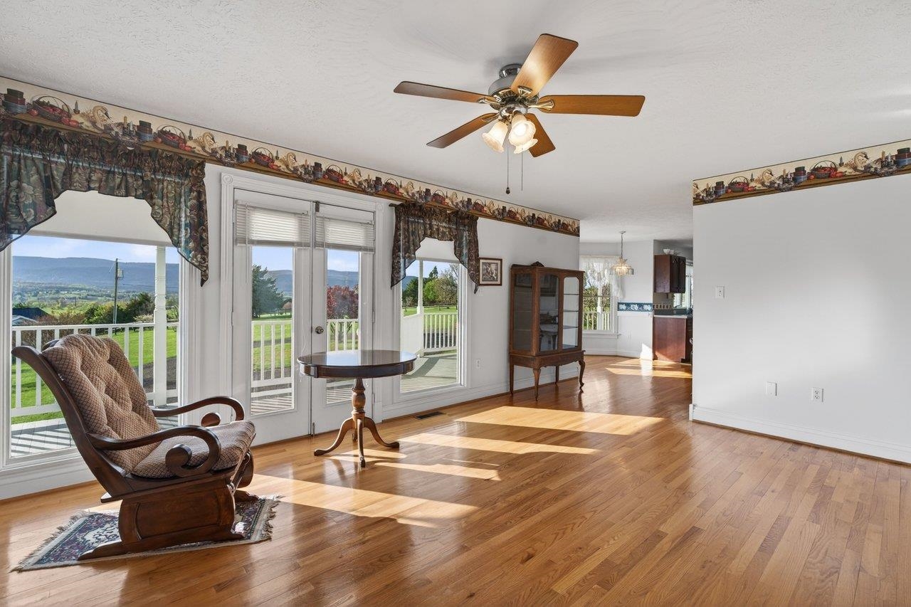 2395 NORTH EAST SIDE HWY, ELKTON, Virginia 22827, 4 Bedrooms Bedrooms, ,4 BathroomsBathrooms,Residential,2395 NORTH EAST SIDE HWY,675584 MLS # 675584