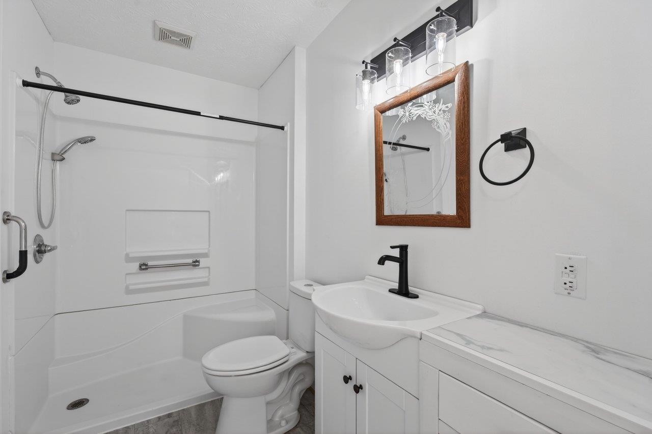 2395 NORTH EAST SIDE HWY, ELKTON, Virginia 22827, 4 Bedrooms Bedrooms, ,4 BathroomsBathrooms,Residential,2395 NORTH EAST SIDE HWY,675584 MLS # 675584