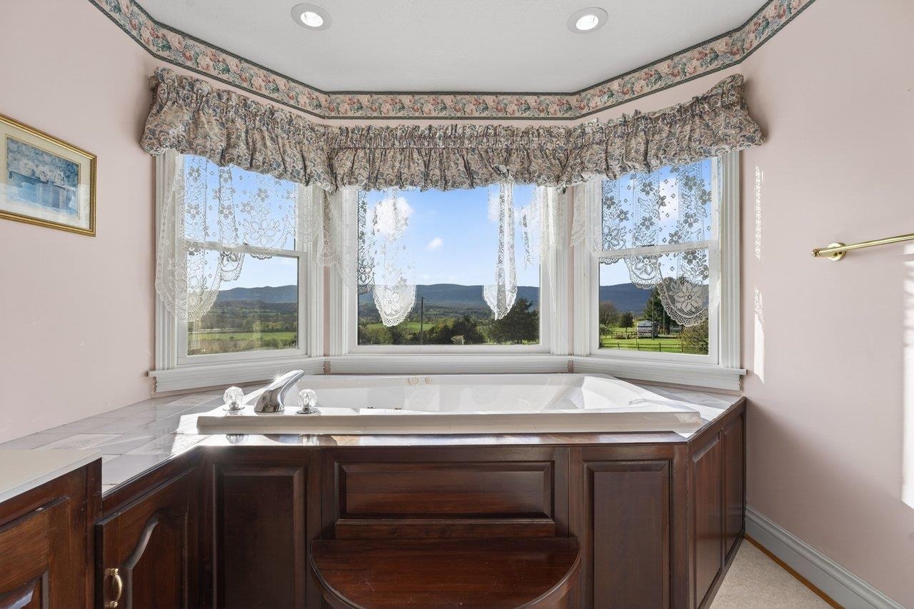 2395 NORTH EAST SIDE HWY, ELKTON, Virginia 22827, 4 Bedrooms Bedrooms, ,4 BathroomsBathrooms,Residential,2395 NORTH EAST SIDE HWY,675584 MLS # 675584