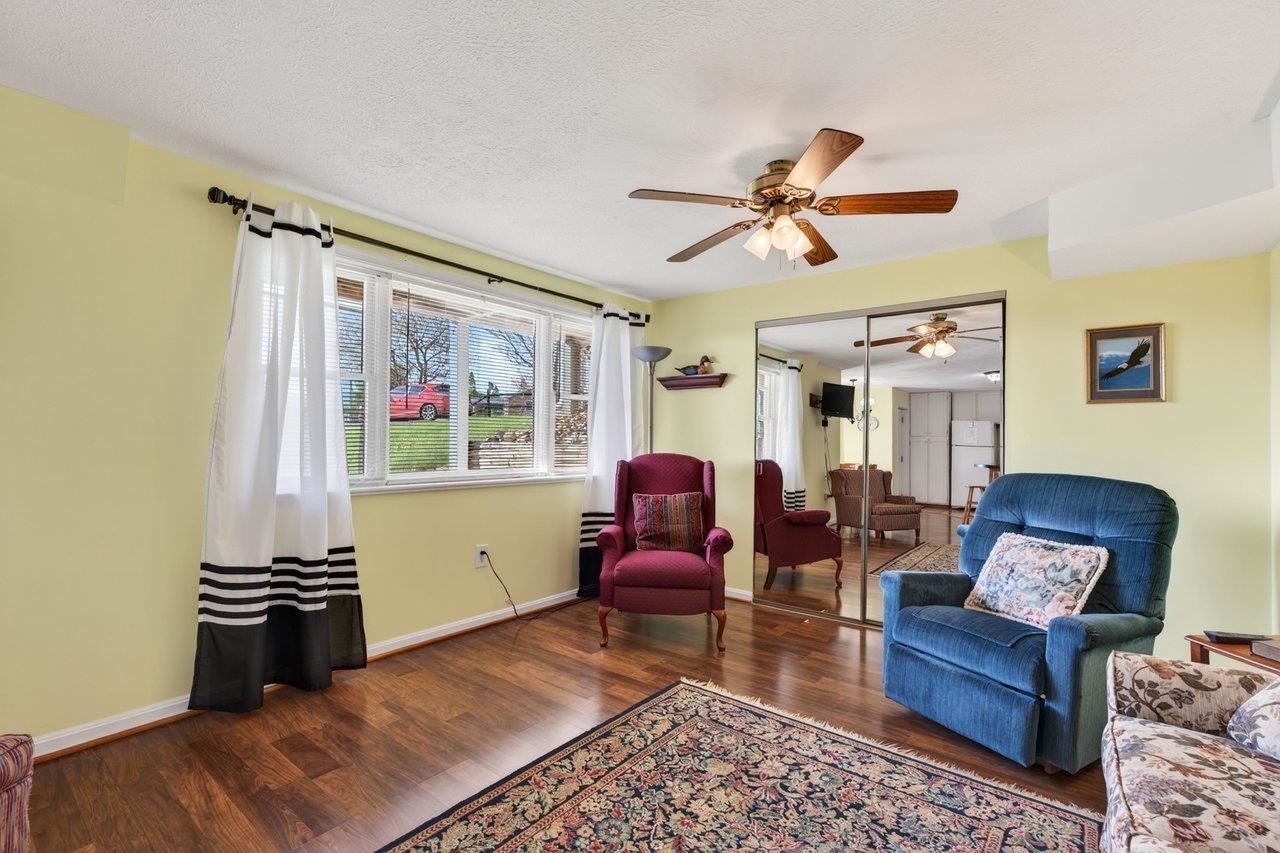 2395 NORTH EAST SIDE HWY, ELKTON, Virginia 22827, 4 Bedrooms Bedrooms, ,4 BathroomsBathrooms,Residential,2395 NORTH EAST SIDE HWY,675584 MLS # 675584