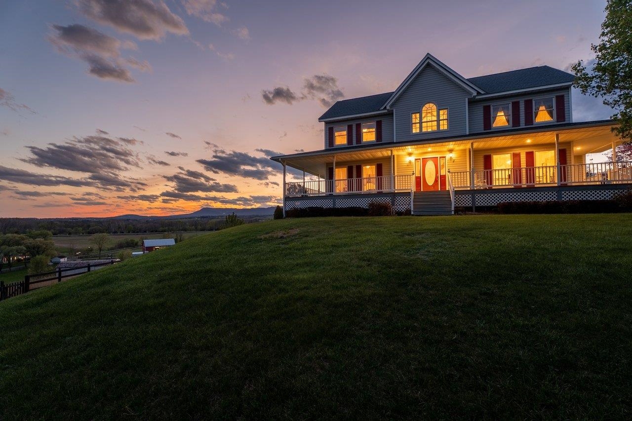 2395 NORTH EAST SIDE HWY, ELKTON, Virginia 22827, 4 Bedrooms Bedrooms, ,4 BathroomsBathrooms,Residential,2395 NORTH EAST SIDE HWY,675584 MLS # 675584