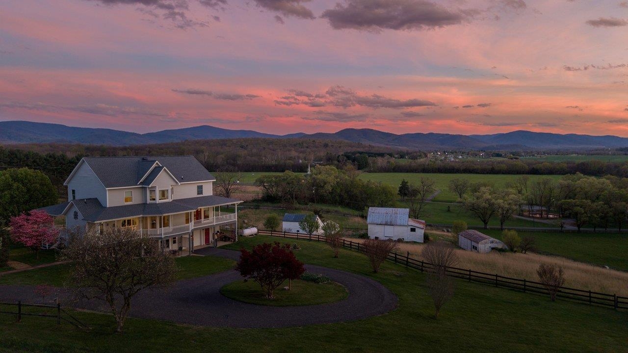 2395 NORTH EAST SIDE HWY, ELKTON, Virginia 22827, 4 Bedrooms Bedrooms, ,4 BathroomsBathrooms,Residential,2395 NORTH EAST SIDE HWY,675584 MLS # 675584