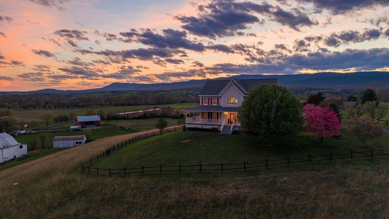 2395 NORTH EAST SIDE HWY, ELKTON, Virginia 22827, 4 Bedrooms Bedrooms, ,4 BathroomsBathrooms,Residential,2395 NORTH EAST SIDE HWY,675584 MLS # 675584