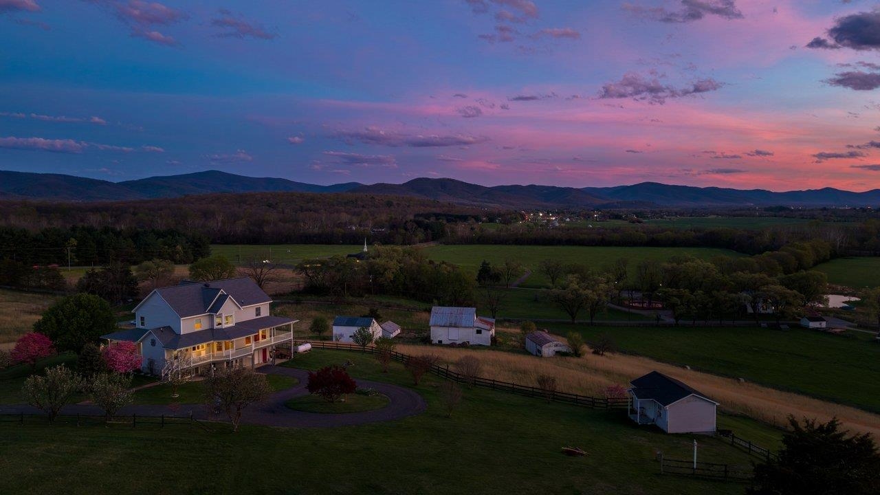 2395 NORTH EAST SIDE HWY, ELKTON, Virginia 22827, 4 Bedrooms Bedrooms, ,4 BathroomsBathrooms,Residential,2395 NORTH EAST SIDE HWY,675584 MLS # 675584