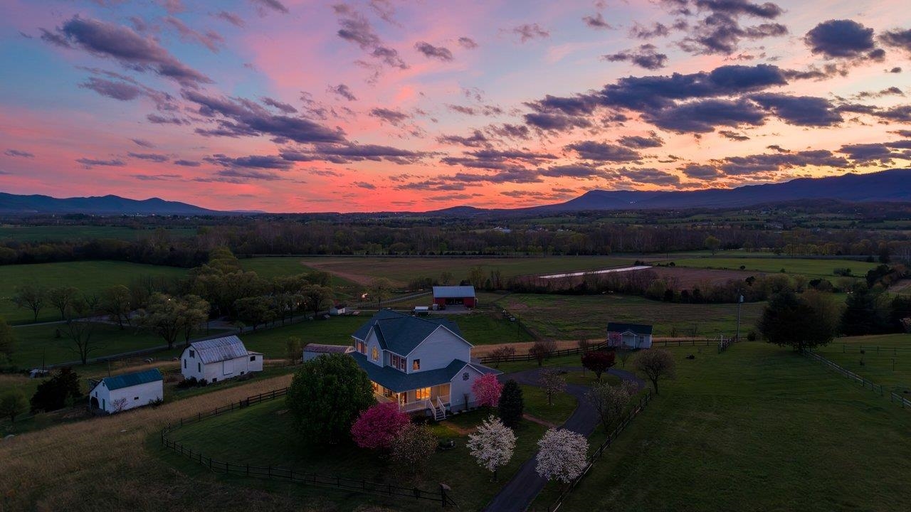 2395 NORTH EAST SIDE HWY, ELKTON, Virginia 22827, 4 Bedrooms Bedrooms, ,4 BathroomsBathrooms,Residential,2395 NORTH EAST SIDE HWY,675584 MLS # 675584