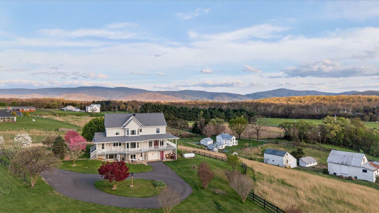 2395 NORTH EAST SIDE HWY, ELKTON, Virginia 22827, 4 Bedrooms Bedrooms, ,4 BathroomsBathrooms,Residential,2395 NORTH EAST SIDE HWY,675584 MLS # 675584