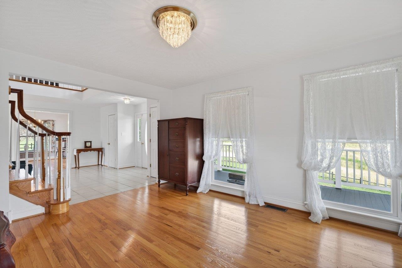 2395 NORTH EAST SIDE HWY, ELKTON, Virginia 22827, 4 Bedrooms Bedrooms, ,4 BathroomsBathrooms,Residential,2395 NORTH EAST SIDE HWY,675584 MLS # 675584