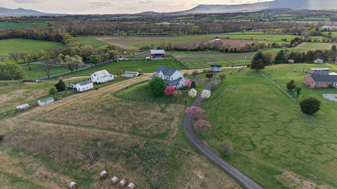 2395 NORTH EAST SIDE HWY, ELKTON, Virginia 22827, 4 Bedrooms Bedrooms, ,4 BathroomsBathrooms,Residential,2395 NORTH EAST SIDE HWY,675584 MLS # 675584