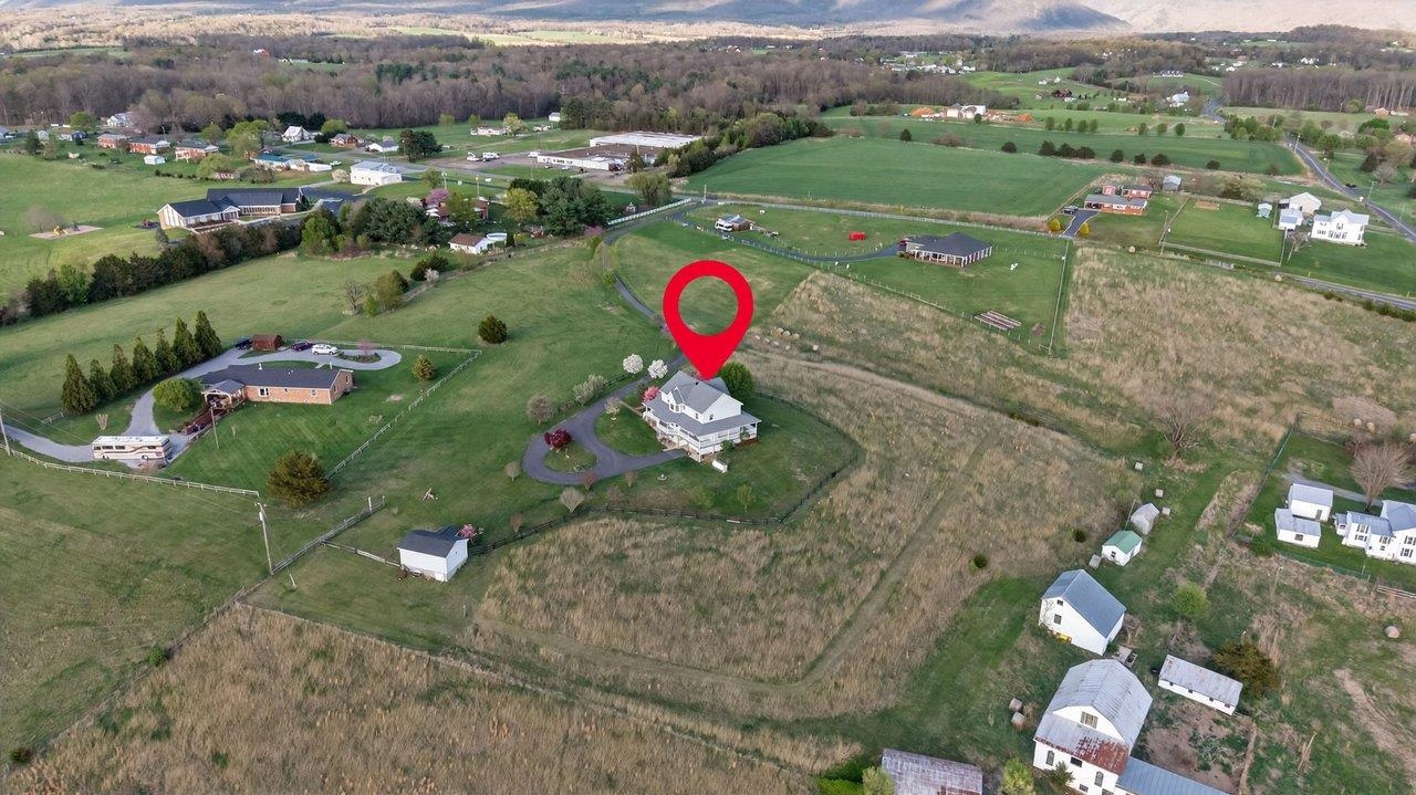 2395 NORTH EAST SIDE HWY, ELKTON, Virginia 22827, 4 Bedrooms Bedrooms, ,4 BathroomsBathrooms,Residential,2395 NORTH EAST SIDE HWY,675584 MLS # 675584