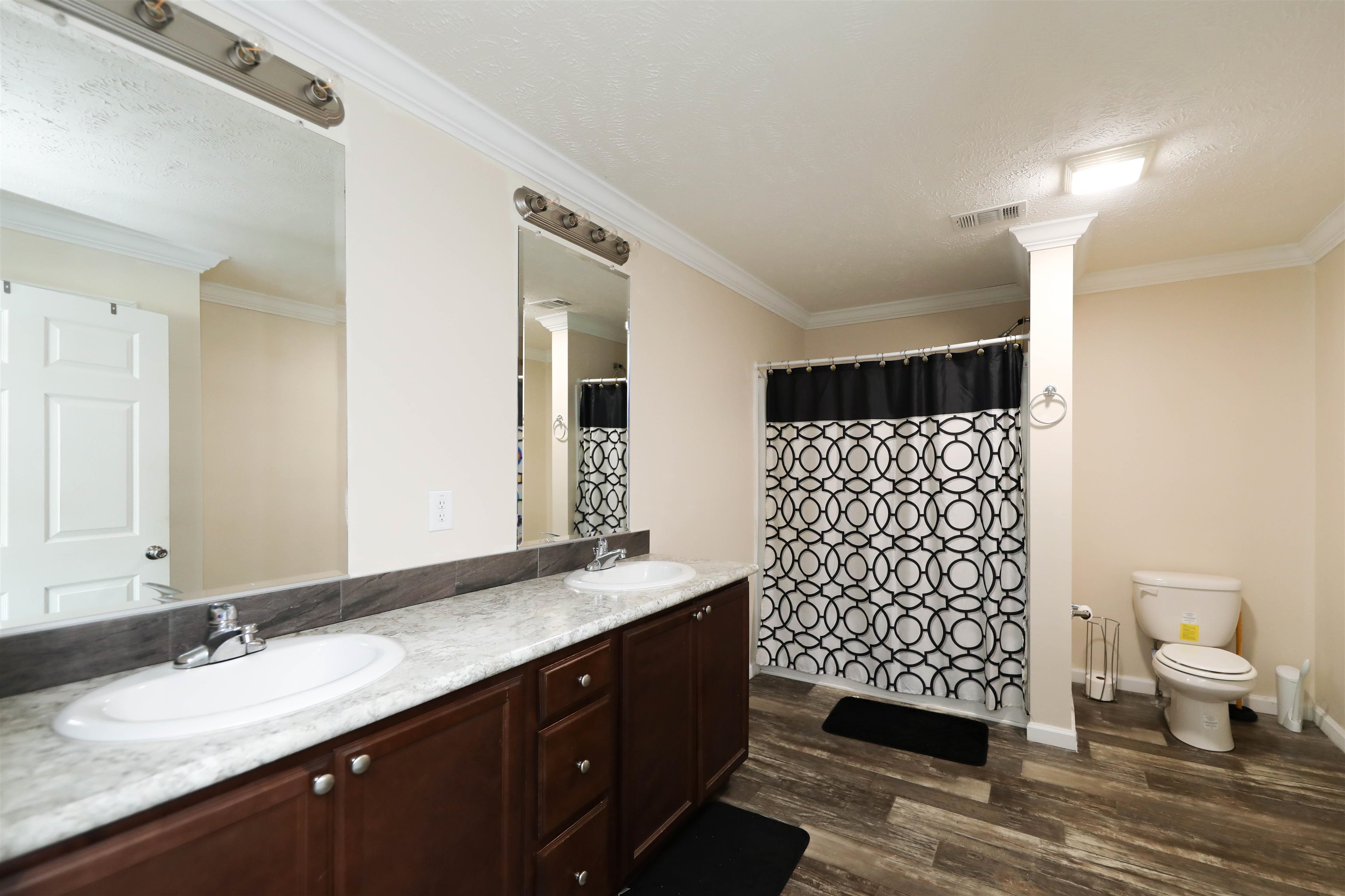 1601 A ST, WAYNESBORO, Virginia 22980, 3 Bedrooms Bedrooms, ,2 BathroomsBathrooms,Residential,1601 A ST,675589 MLS # 675589