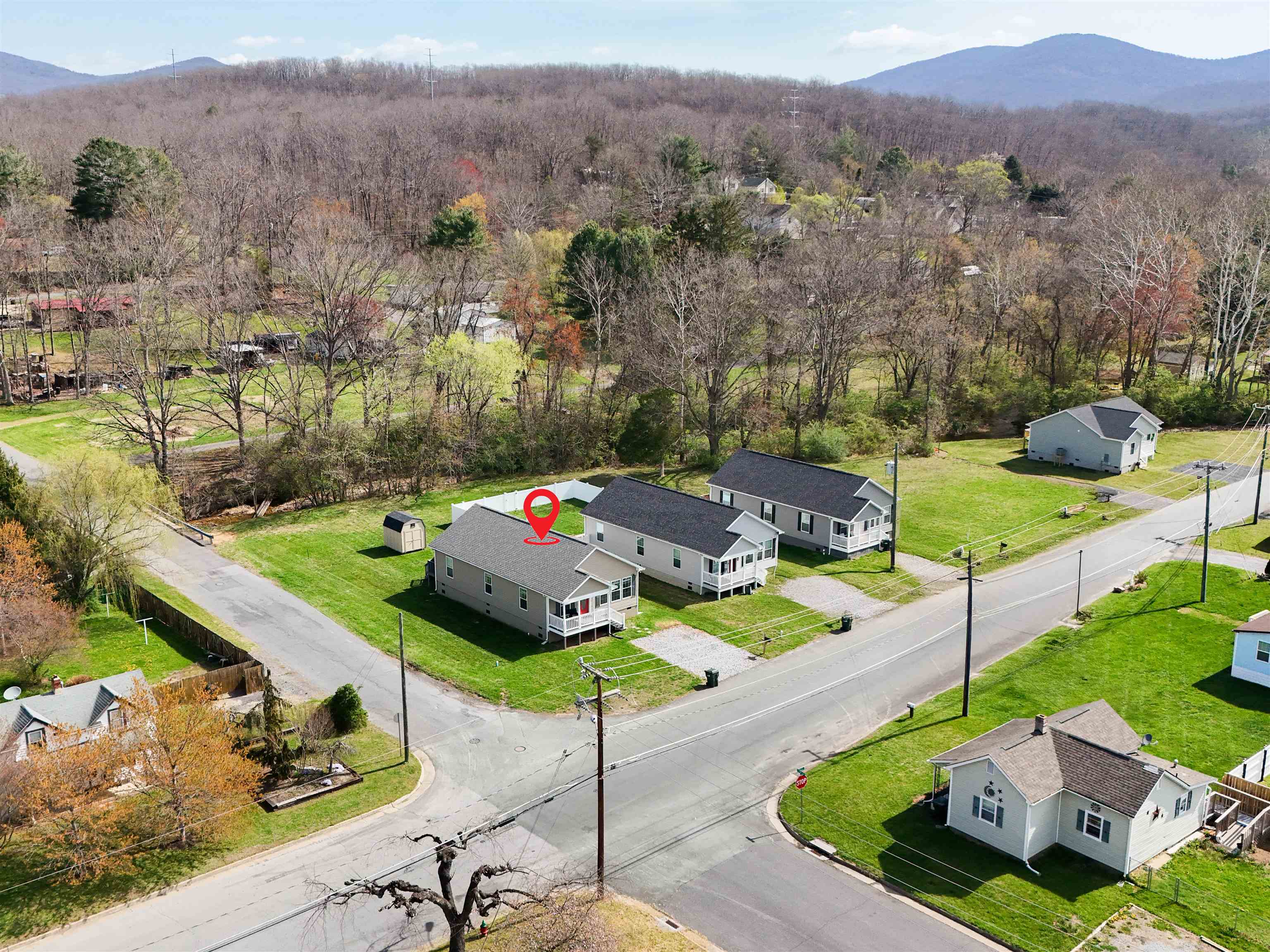 1601 A ST, WAYNESBORO, Virginia 22980, 3 Bedrooms Bedrooms, ,2 BathroomsBathrooms,Residential,1601 A ST,675589 MLS # 675589